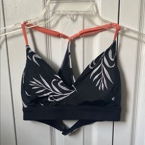 Black and White Floral Women's Swimsuit Top